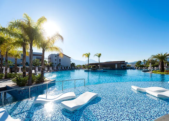 Akra Tui Blue Sensatori