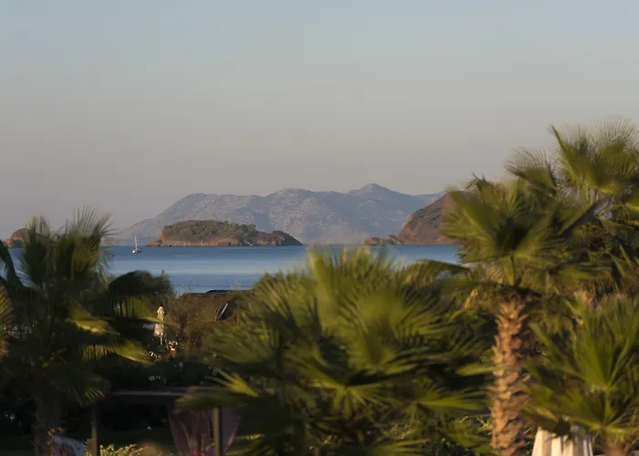 Akra Tui Blue Sensatori