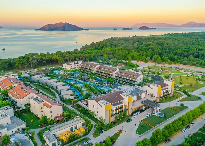 Akra Tui Blue Sensatori 5* Φετιγιέ